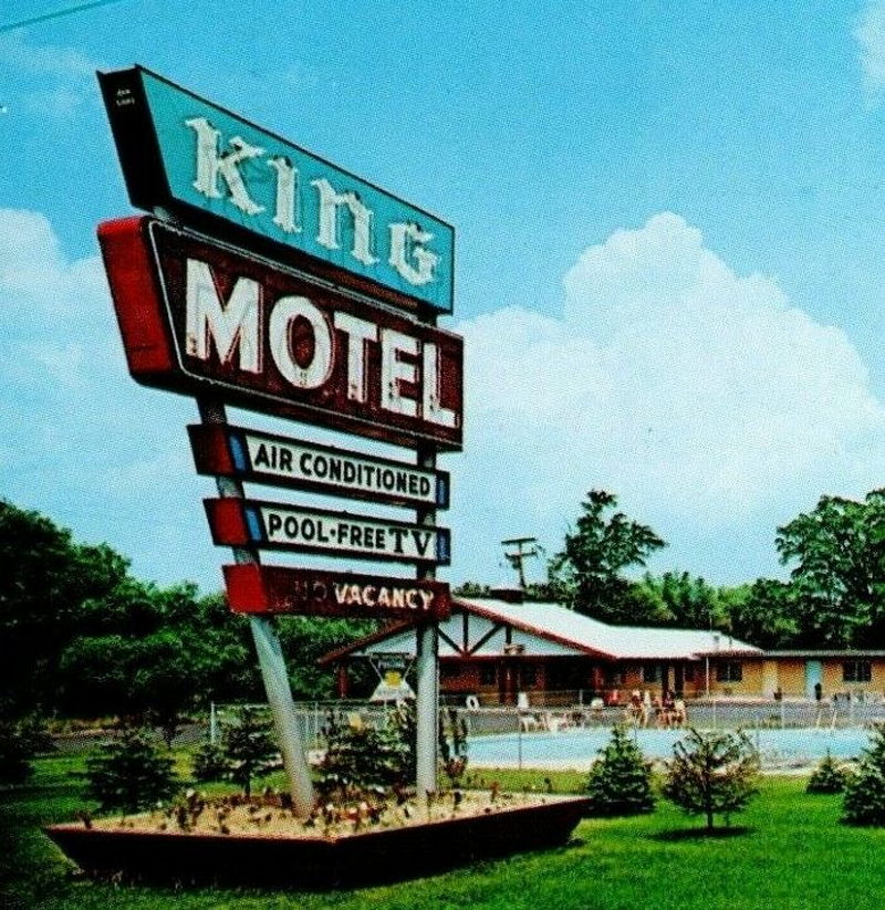 King Motel - Sign